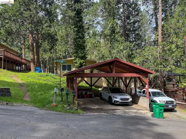 $575,000 | 22888 Highland Drive, Twain Harte, CA 95383