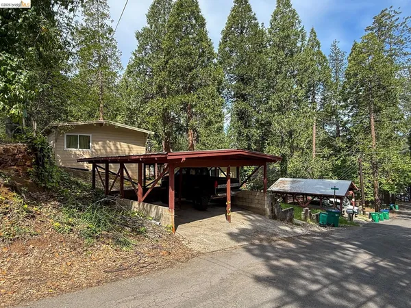 $575,000 | 22888 Highland Drive, Twain Harte, CA 95383