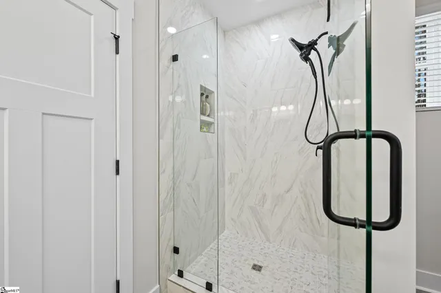 $549,900 | 315 Lakefront Drive, Anderson, SC 29626