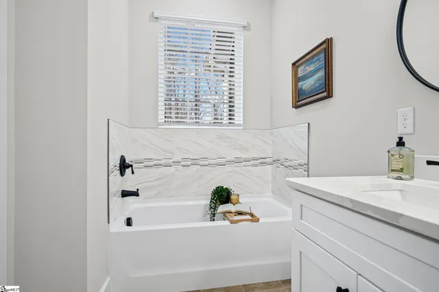 $549,900 | 315 Lakefront Drive, Anderson, SC 29626