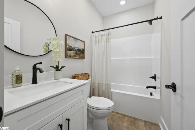 $549,900 | 315 Lakefront Drive, Anderson, SC 29626