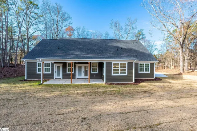 $549,900 | 315 Lakefront Drive, Anderson, SC 29626