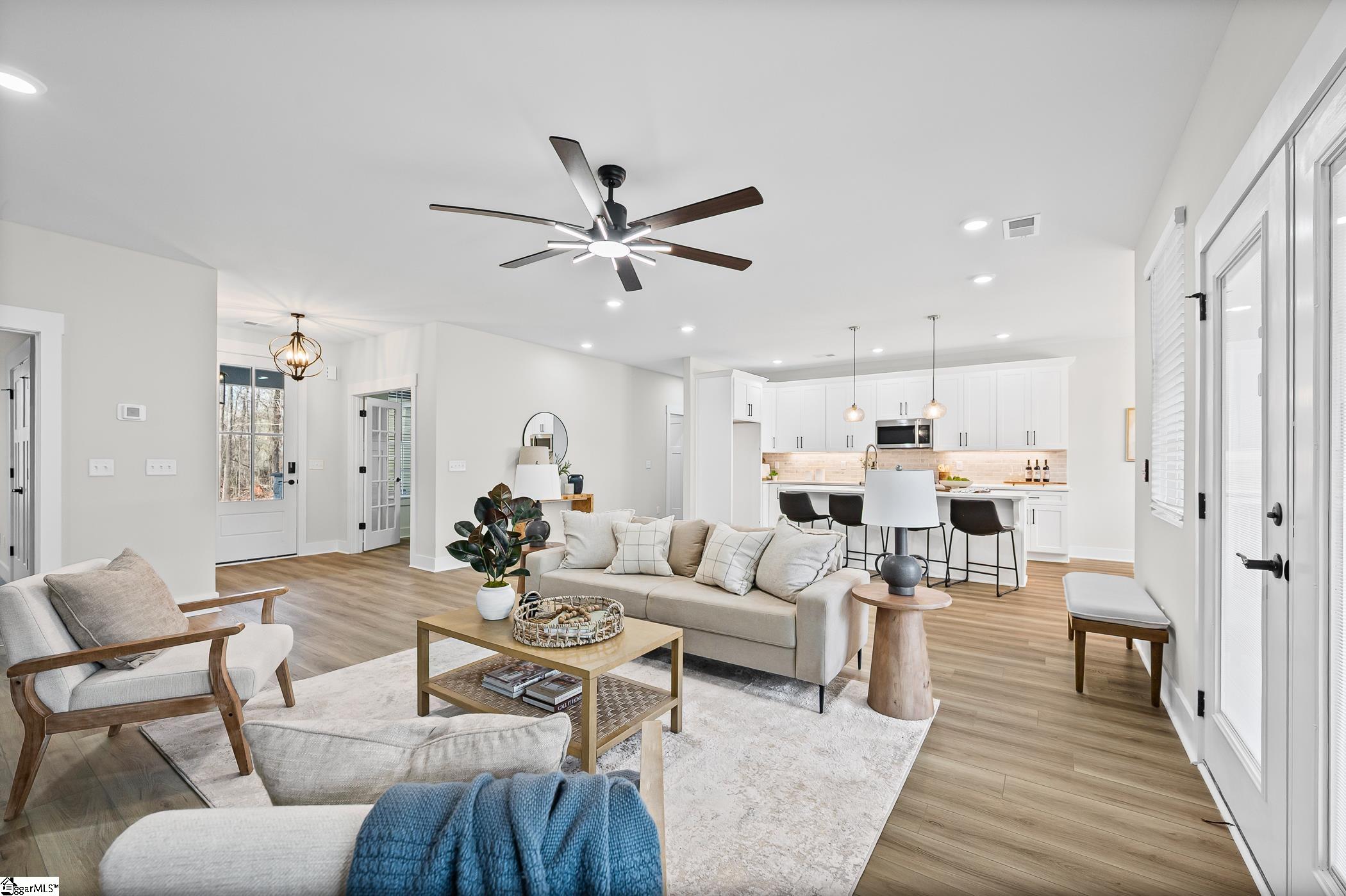 315 Lakefront Drive Anderson, SC 29626 - Photo 8 of 50