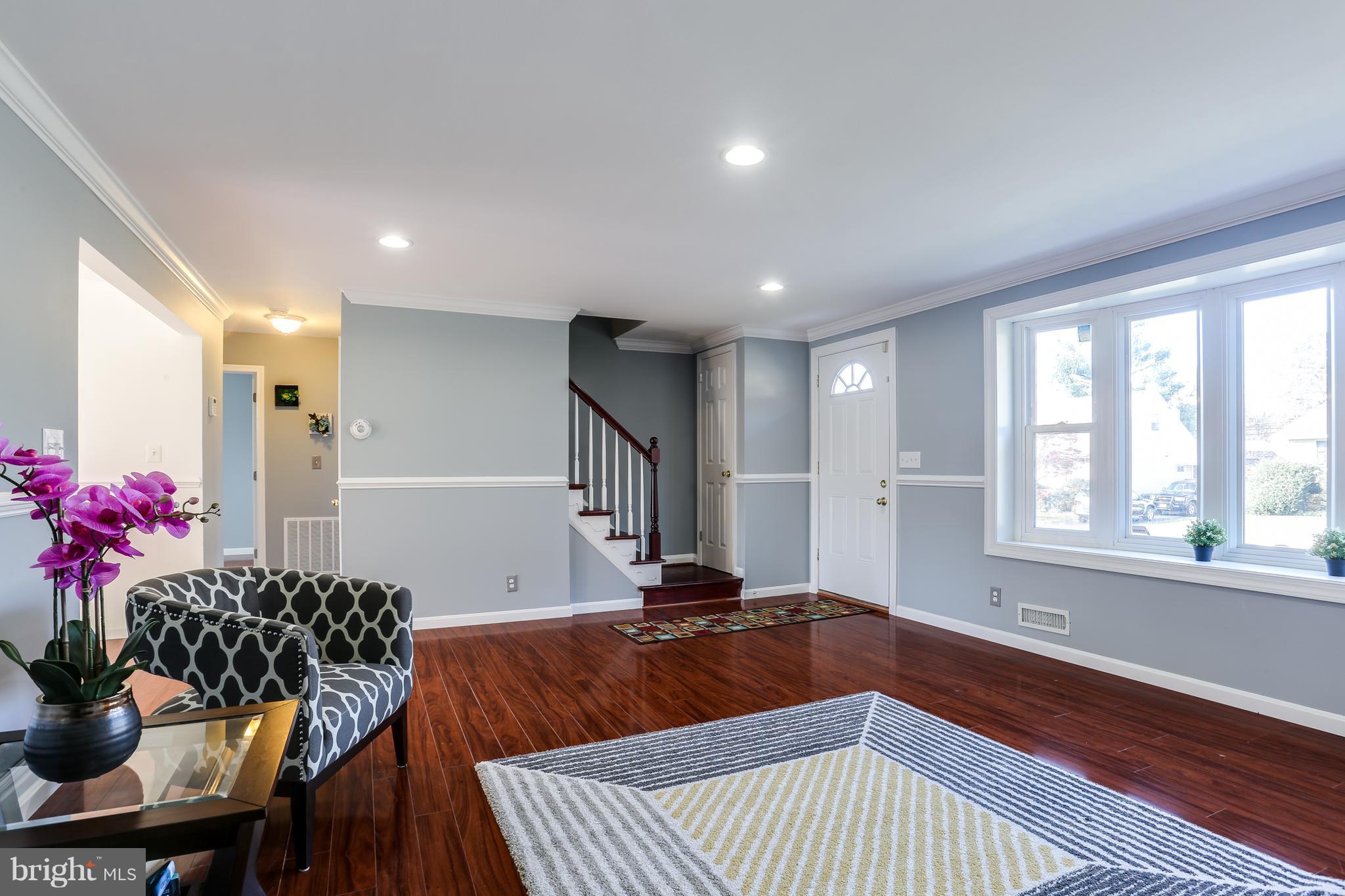 3721 Collier Road Randallstown, MD 21133 - Photo 3 of 29 Living Room