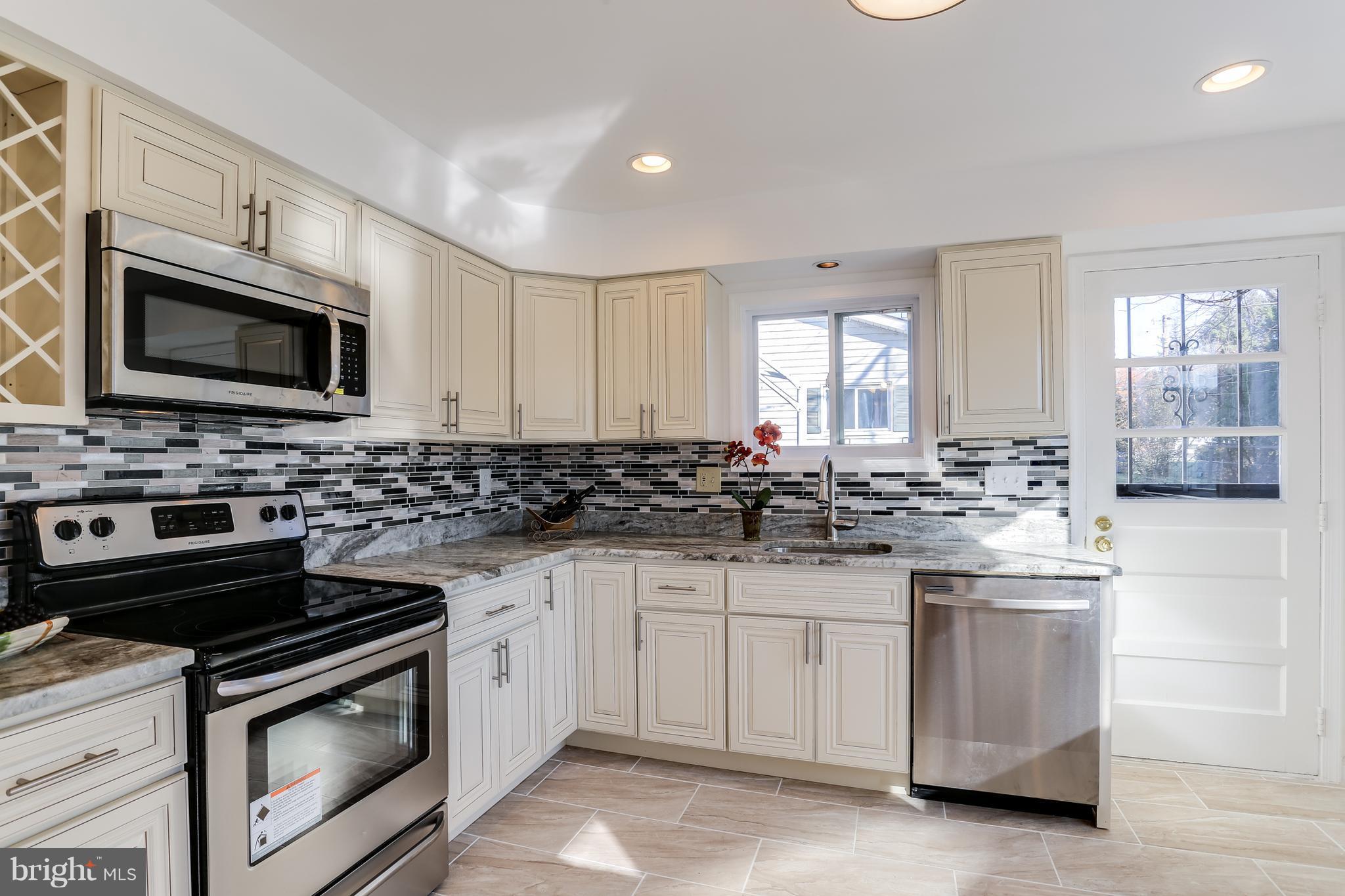 3721 Collier Road Randallstown, MD 21133 - Photo 7 of 29 Kitchen