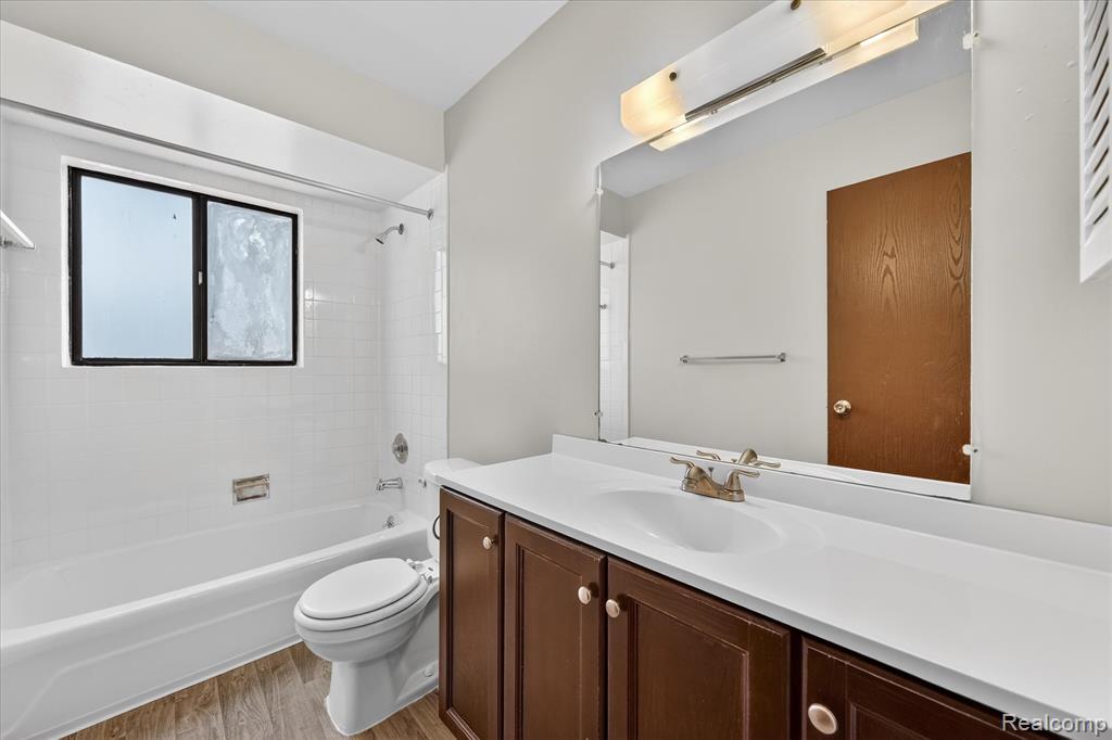 32684 Mound Road, Unit 1 Warren, MI 48092 - Photo 8 of 8