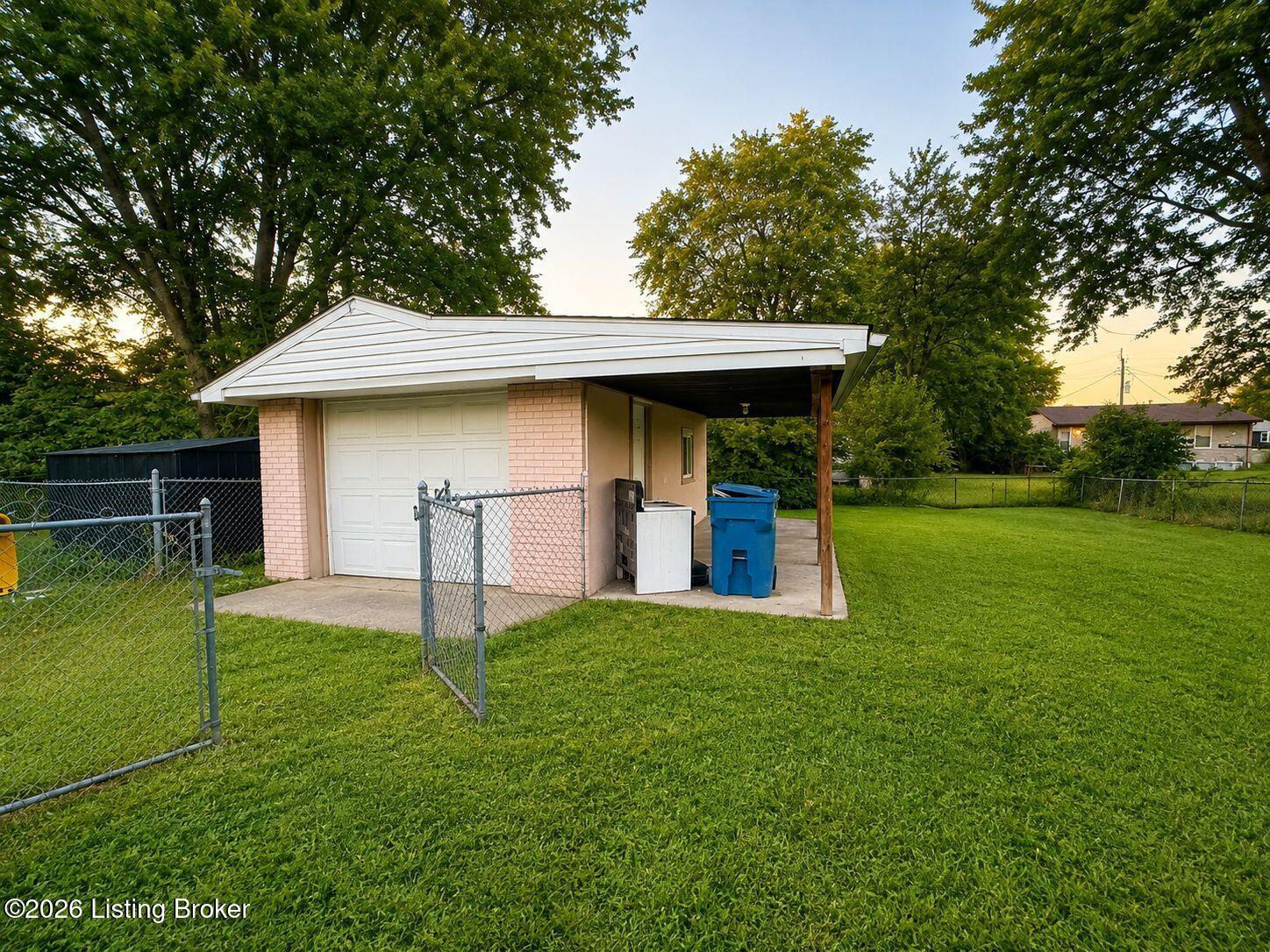 5113 Rural Way Louisville, KY 40218 - Photo 12 of 13 WhatsApp Image 2026-09-03 at 8.54.28 AM
