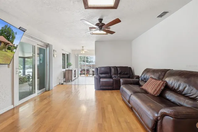 $325,000 | 3265 Northeast 30th Court, Ocala, FL 34479