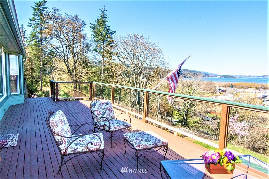 8056 Summit Park Road Anacortes, WA 98221 - Photo 2 of 35 Gallery Image 2