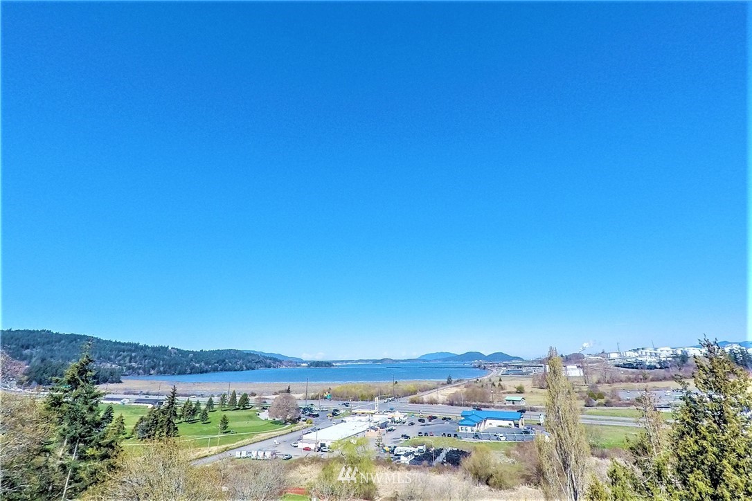 8056 Summit Park Road Anacortes, WA 98221 - Photo 4 of 35 Gallery Image 4