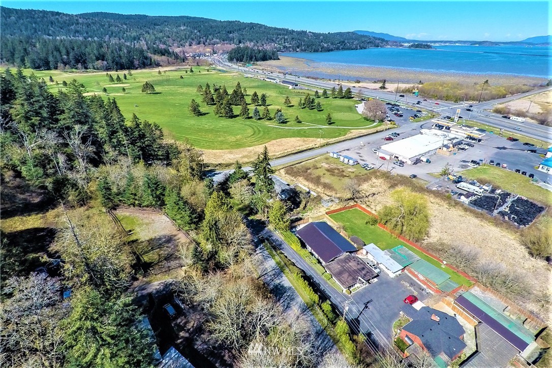 8056 Summit Park Road Anacortes, WA 98221 - Photo 5 of 35 Gallery Image 5
