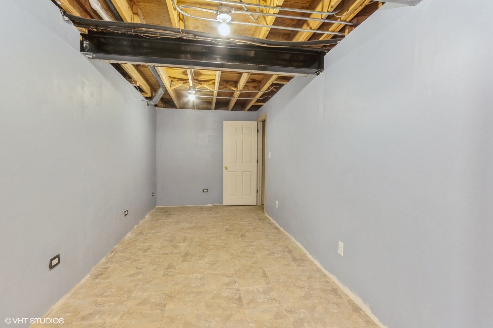 4418 Riverside Drive Plainfield, IL 60586 - Photo 18 of 21 a view of a room with a wooden floor