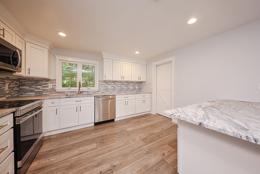 59 Michael Road Raynham, MA 02767 - Photo 4 of 22 Gallery Image 4