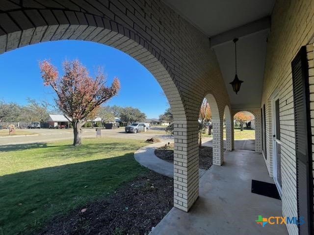 104 Skipcha Trail Lampasas, TX 76550 - Photo 5 of 40 Arched Front Porch with a Pendant light
104 Skipcha Trail, Texas Real Estate Sales, Leah Caruthers