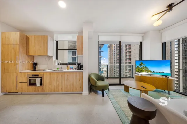 $825,000 | 11 Northeast 6th Street, Unit 2307, Miami, FL 33132