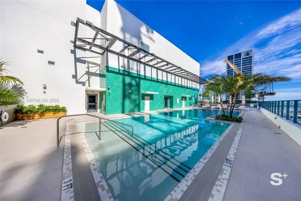$825,000 | 11 Northeast 6th Street, Unit 2307, Miami, FL 33132