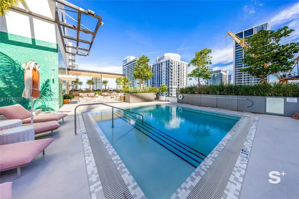 $825,000 | 11 Northeast 6th Street, Unit 2307, Miami, FL 33132