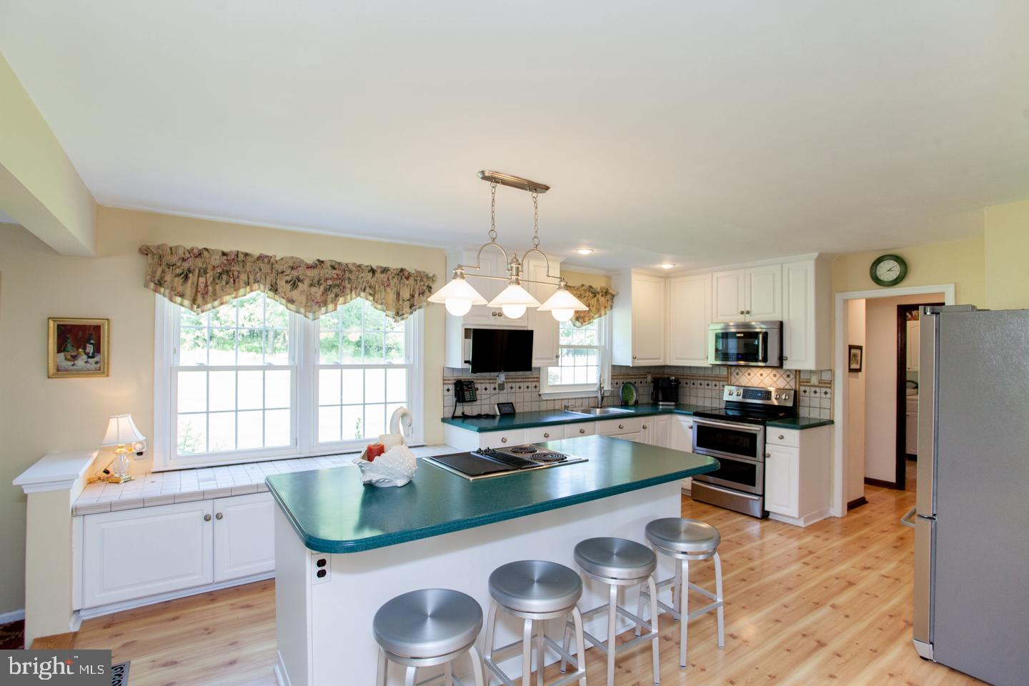 369 South Sugan Road New Hope, PA 18938 - Photo 12 of 56 Gallery Image 12