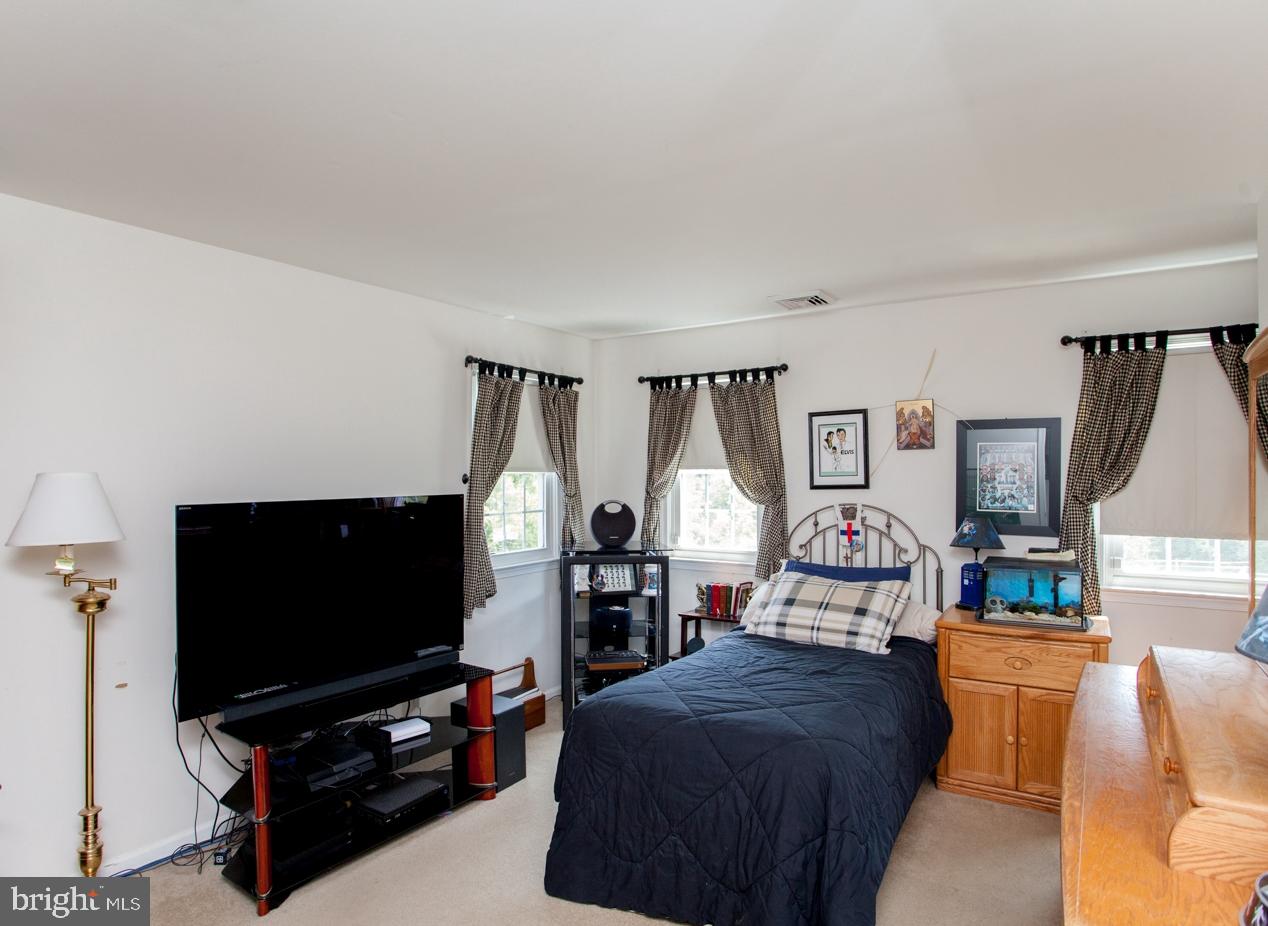 369 South Sugan Road New Hope, PA 18938 - Photo 41 of 56 Gallery Image 41
