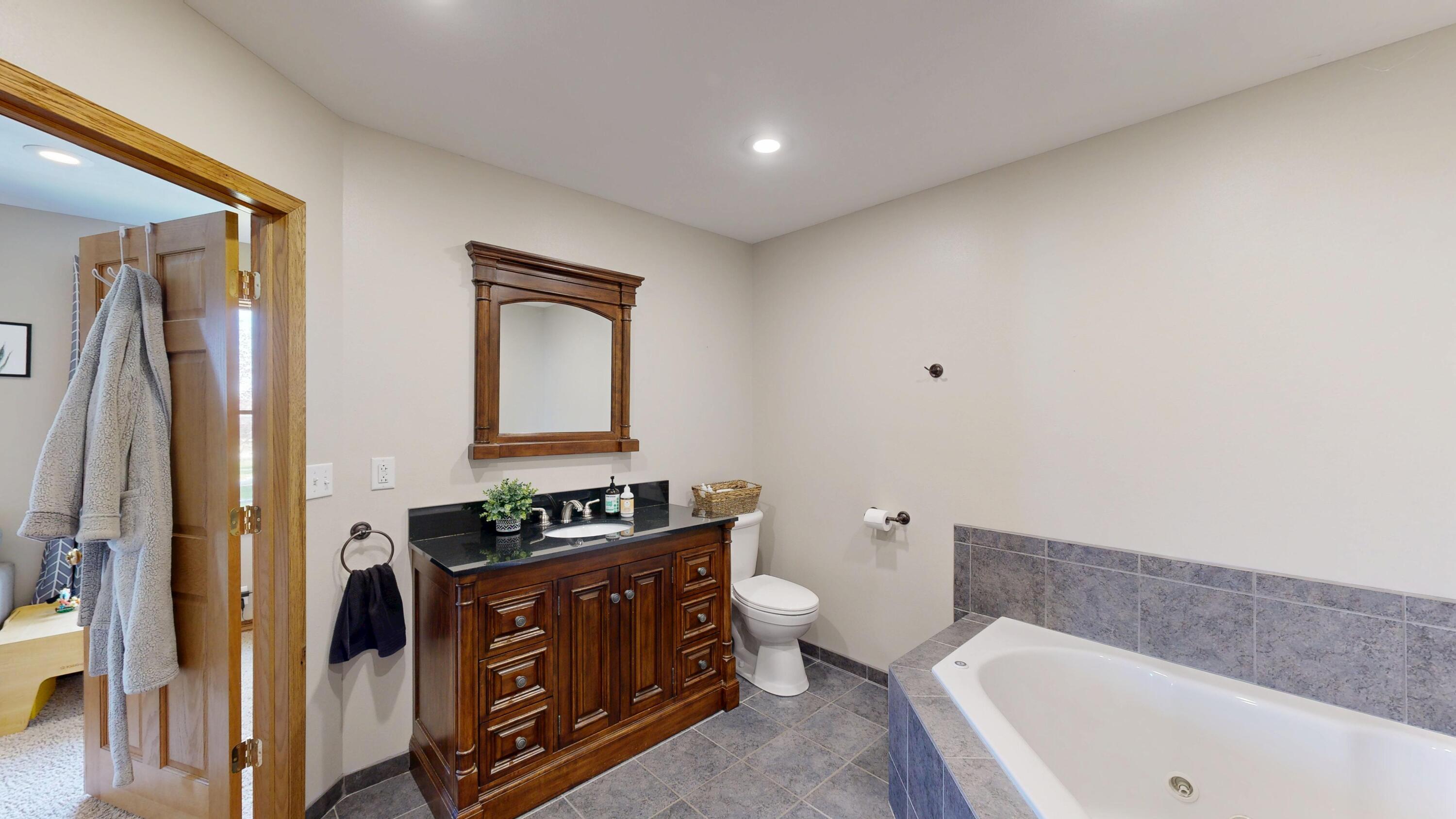 605 South Main Street Westby, WI 54667 - Photo 21 of 58 Primary Bathroom