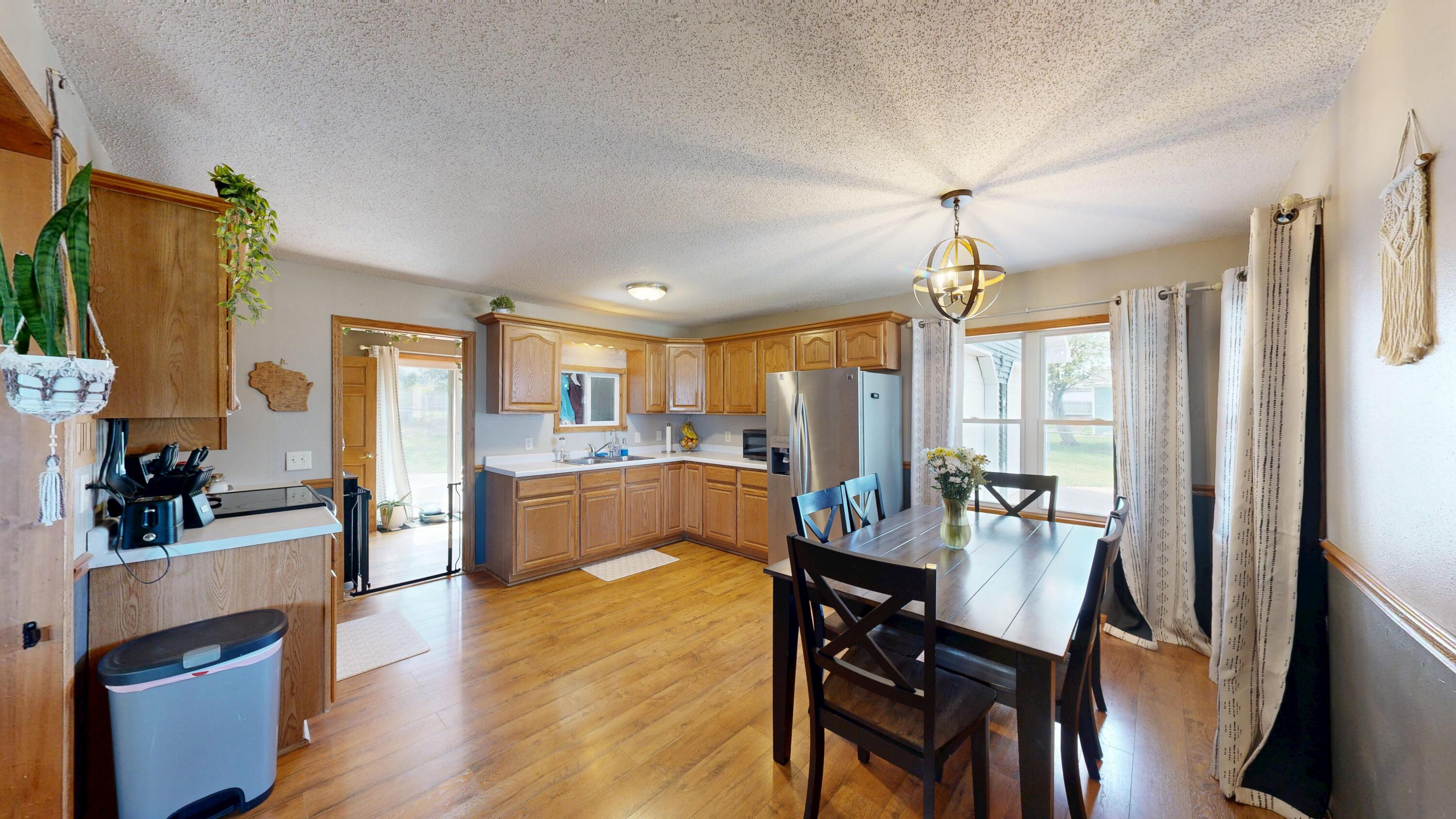 605 South Main Street Westby, WI 54667 - Photo 5 of 58 Kitchen