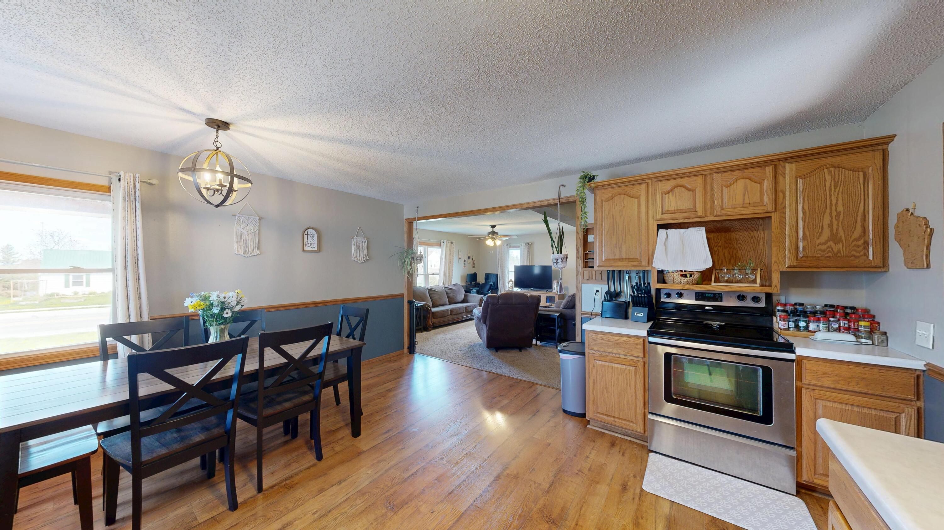 605 South Main Street Westby, WI 54667 - Photo 8 of 58 Kitchen