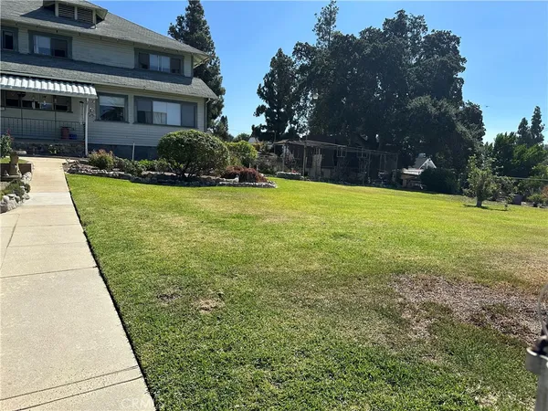 $1,900,000 | 425 North Canyon Boulevard, Monrovia, CA 91016