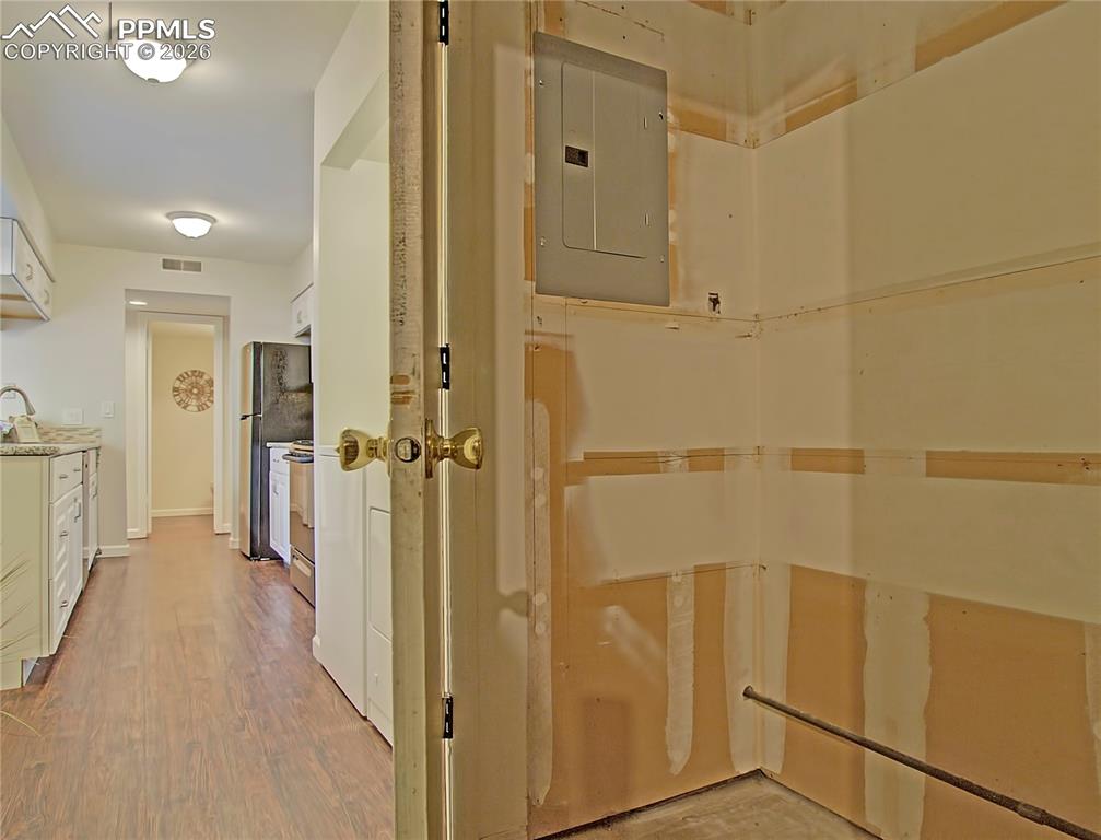 3330 Templeton Gap Road, Unit 8 Colorado Springs, CO 80907 - Photo 17 of 33