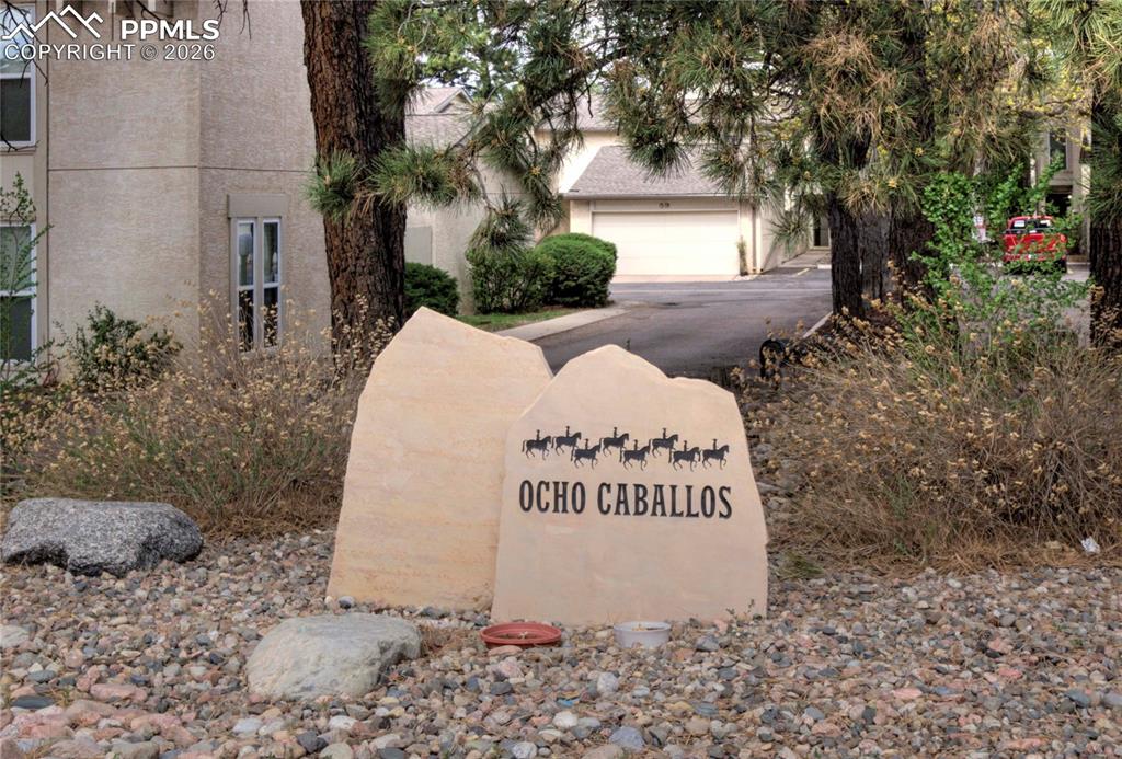 3330 Templeton Gap Road, Unit 8 Colorado Springs, CO 80907 - Photo 30 of 33