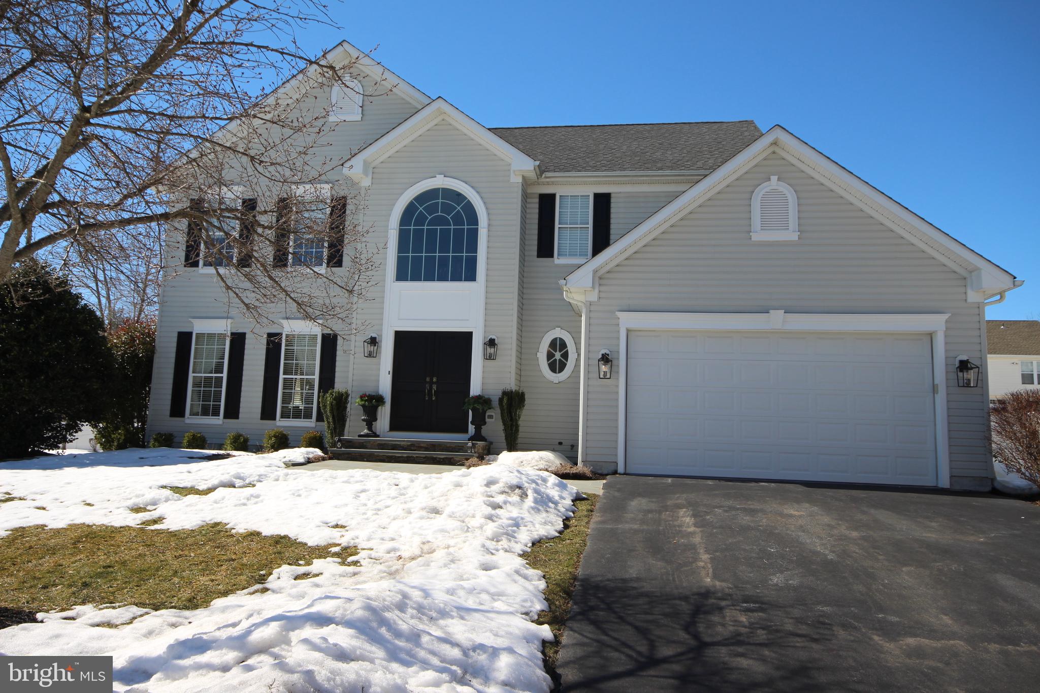 10 Avalon Road Pennington, NJ 08534 - Photo 2 of 38