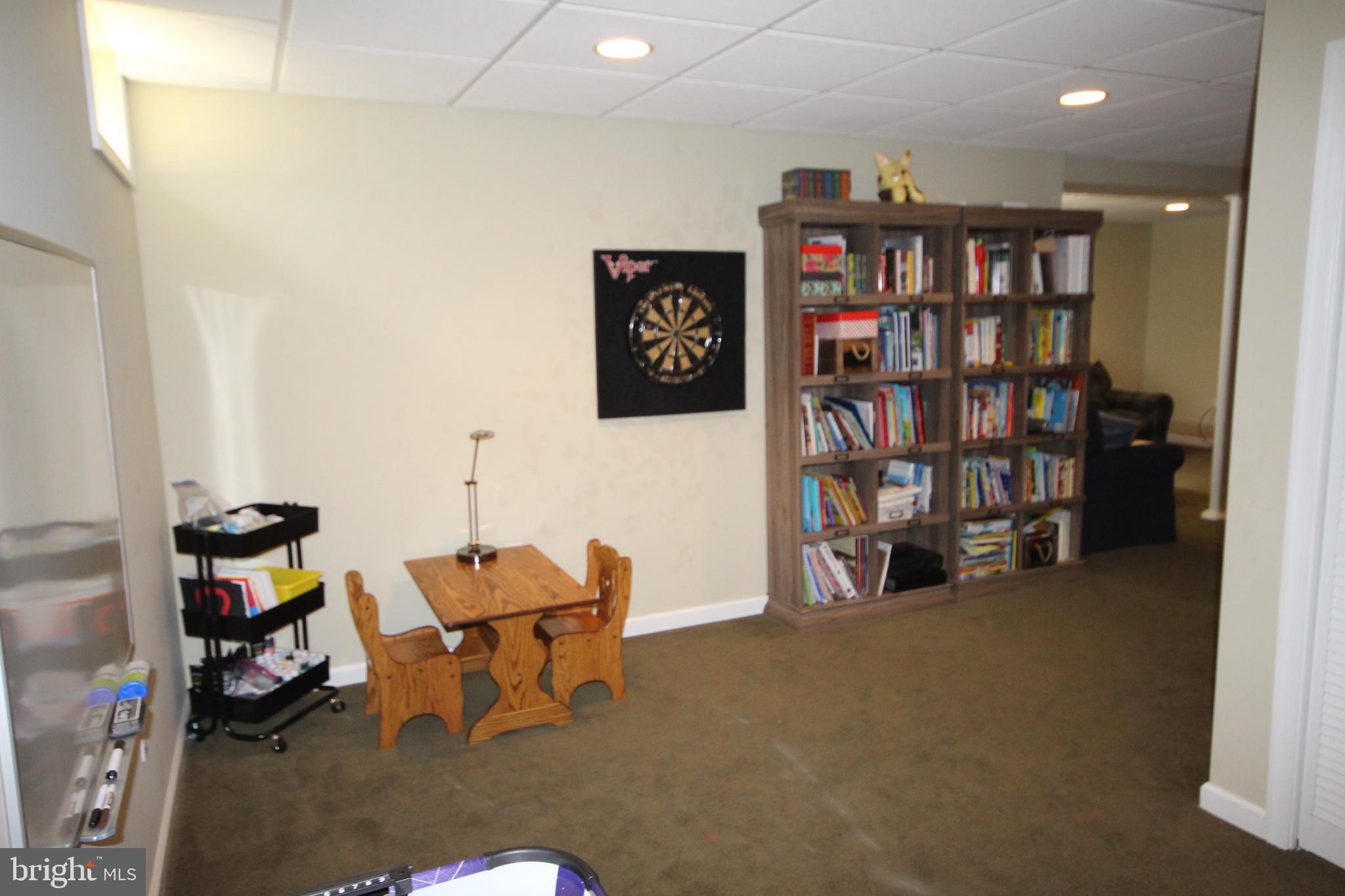 10 Avalon Road Pennington, NJ 08534 - Photo 29 of 38