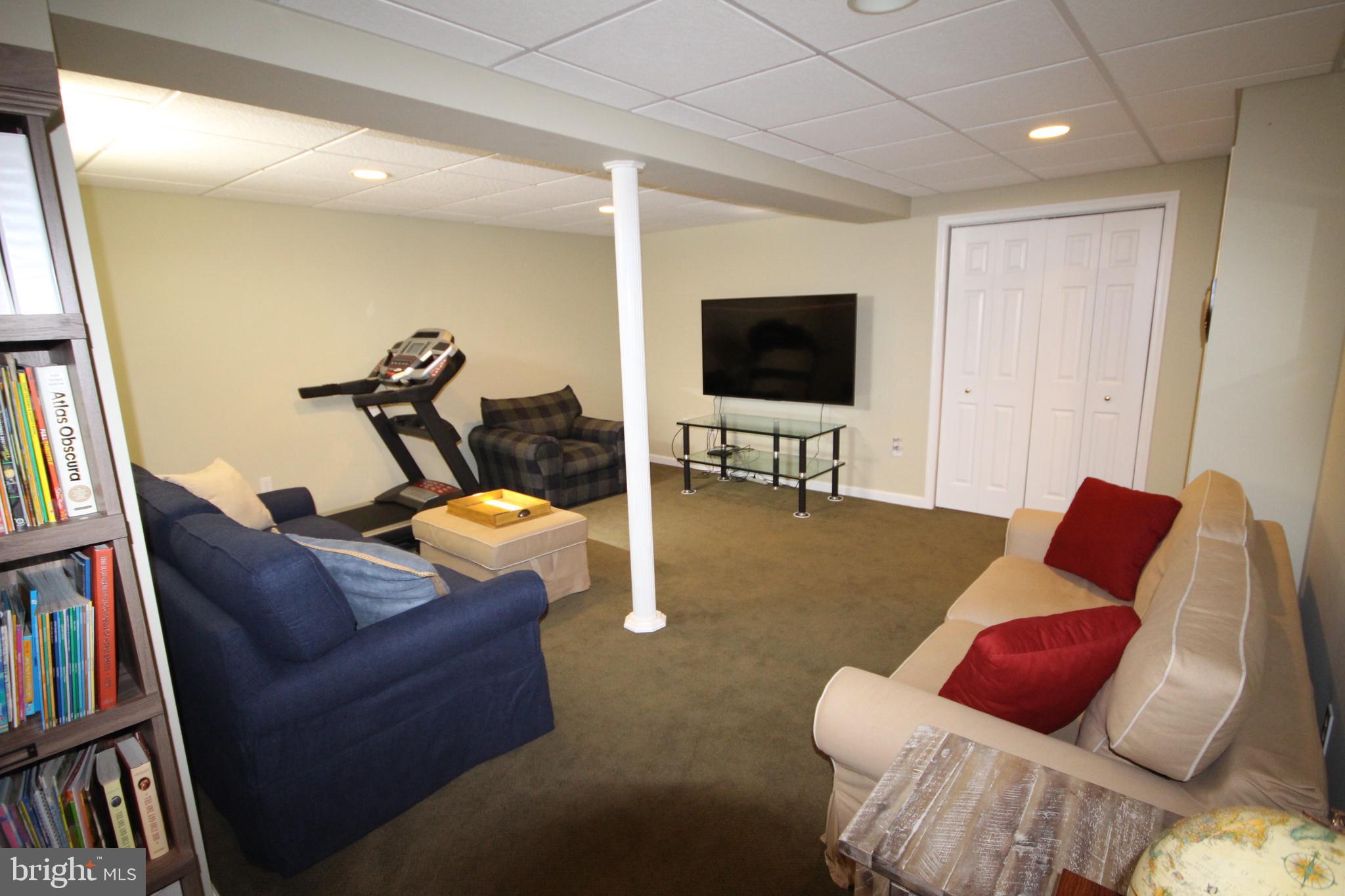 10 Avalon Road Pennington, NJ 08534 - Photo 31 of 38