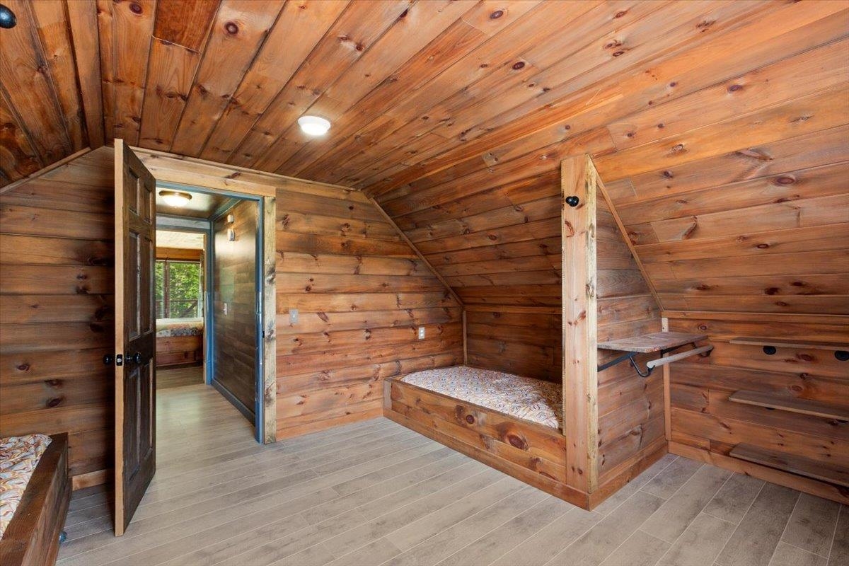 1061 Granger Hollow Road Shaftsbury, VT 05257 - Photo 18 of 36