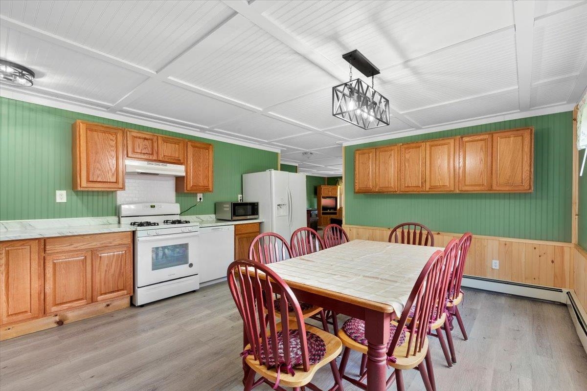 1061 Granger Hollow Road Shaftsbury, VT 05257 - Photo 2 of 36