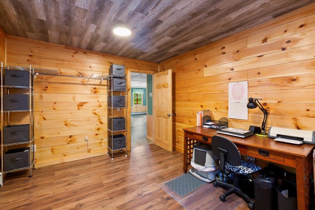 1061 Granger Hollow Road Shaftsbury, VT 05257 - Photo 7 of 36