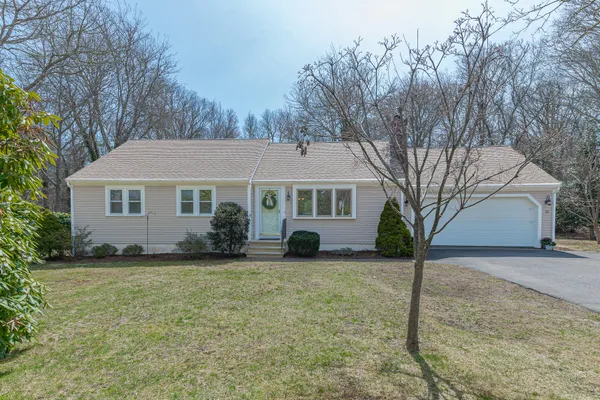 $725,000 | 12 Quail Hollow Circle, Sandwich, MA 02563