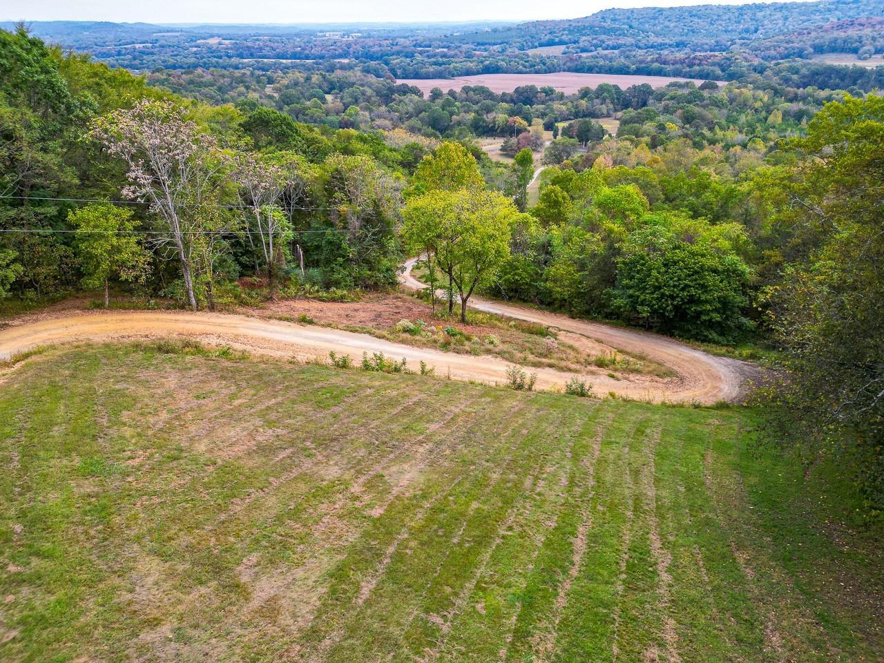 195 Curtis Road Fayetteville, TN 37334 - Photo 4 of 45 a view of a field with an ocean