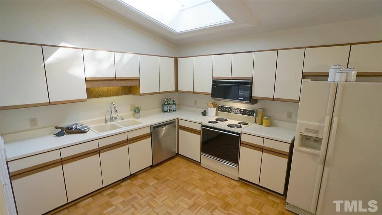 2801 Rue Sans Famille Raleigh, NC 27607 - Photo 11 of 26