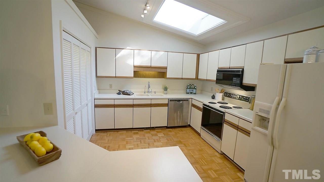 2801 Rue Sans Famille Raleigh, NC 27607 - Photo 9 of 26