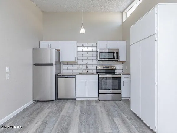 $799 | 13517 West Glendale Avenue, Unit ST, Glendale, AZ 85307