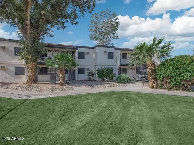 $899 | 13517 West Glendale Avenue, Unit ST, Glendale, AZ 85307