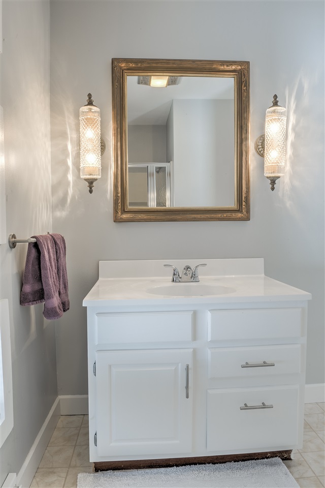 667 Roxbury Road Keene, NH 03431 - Photo 19 of 40 Gallery Image 19