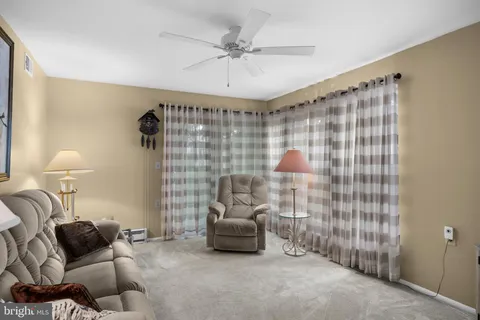 $339,500 | 36 Cotherstone Drive, Southampton, NJ 08088