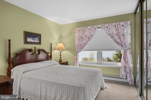 $339,500 | 36 Cotherstone Drive, Southampton, NJ 08088