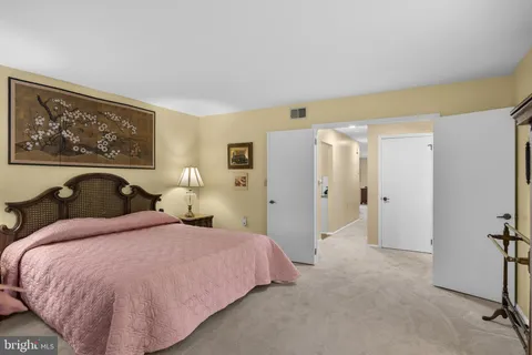 $339,500 | 36 Cotherstone Drive, Southampton, NJ 08088