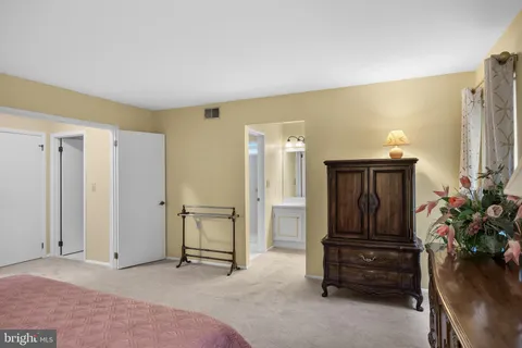 $339,500 | 36 Cotherstone Drive, Southampton, NJ 08088