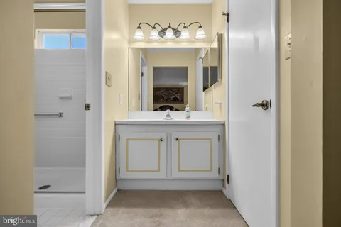 $339,500 | 36 Cotherstone Drive, Southampton, NJ 08088