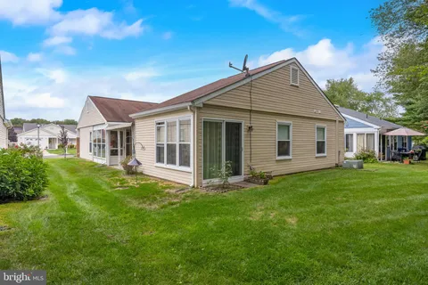 $339,500 | 36 Cotherstone Drive, Southampton, NJ 08088