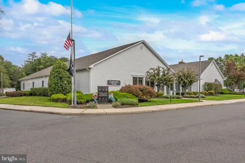 $339,500 | 36 Cotherstone Drive, Southampton, NJ 08088