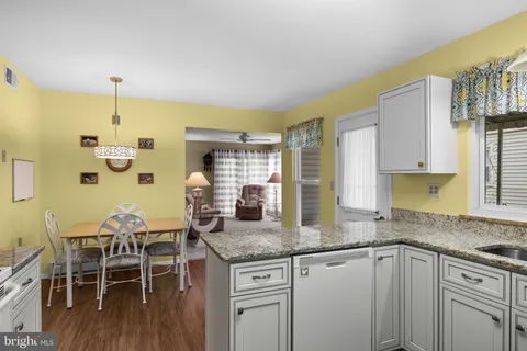 $339,500 | 36 Cotherstone Drive, Southampton, NJ 08088